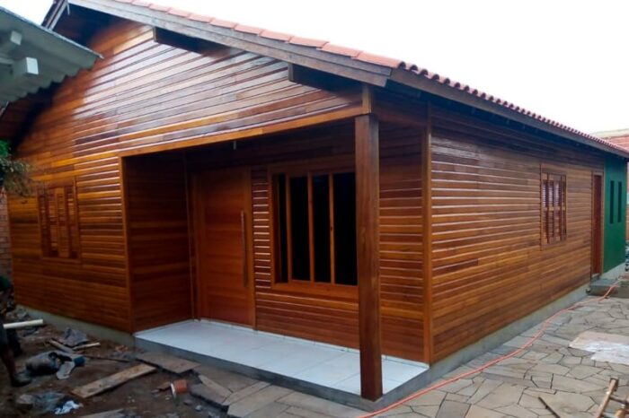 Casa de Madeira Ainda Existe? Descubra Por Que Ela Está Voltando Com Tudo!